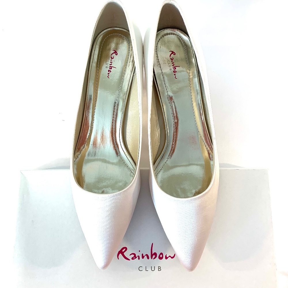 Ivory Satin Pointy-toe Bridal Pumps Dyeable size 9 Kitten Heel Rainbow Club